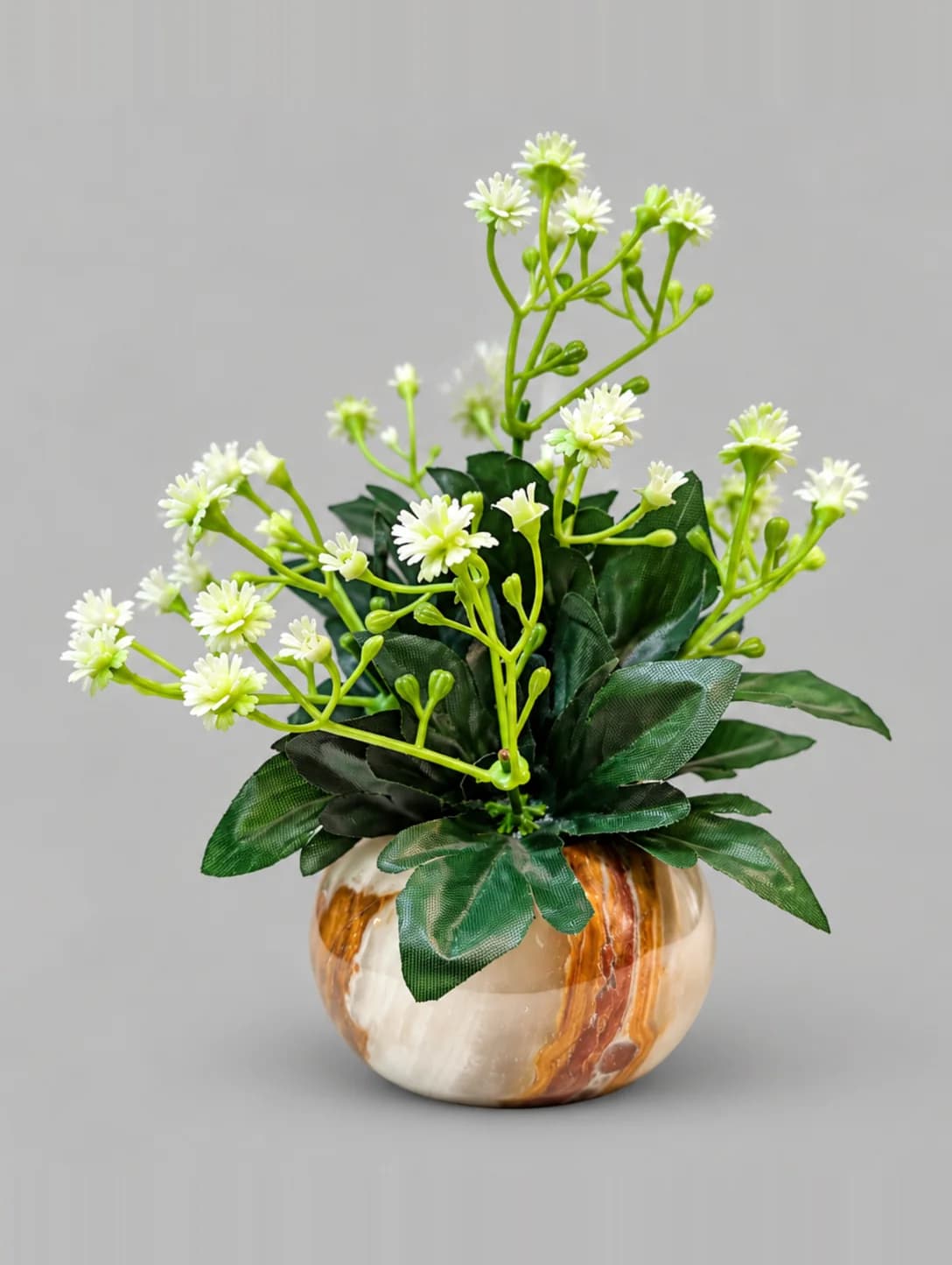 Artificial Cream Daisy-Style Flower Arrangement in Brown Marble-Look Round Pot