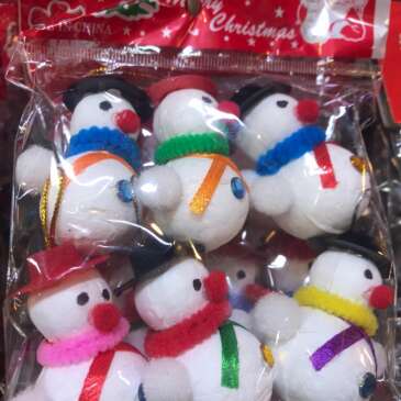 6 snowmen